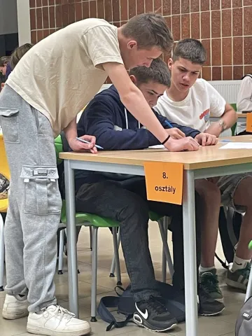 7